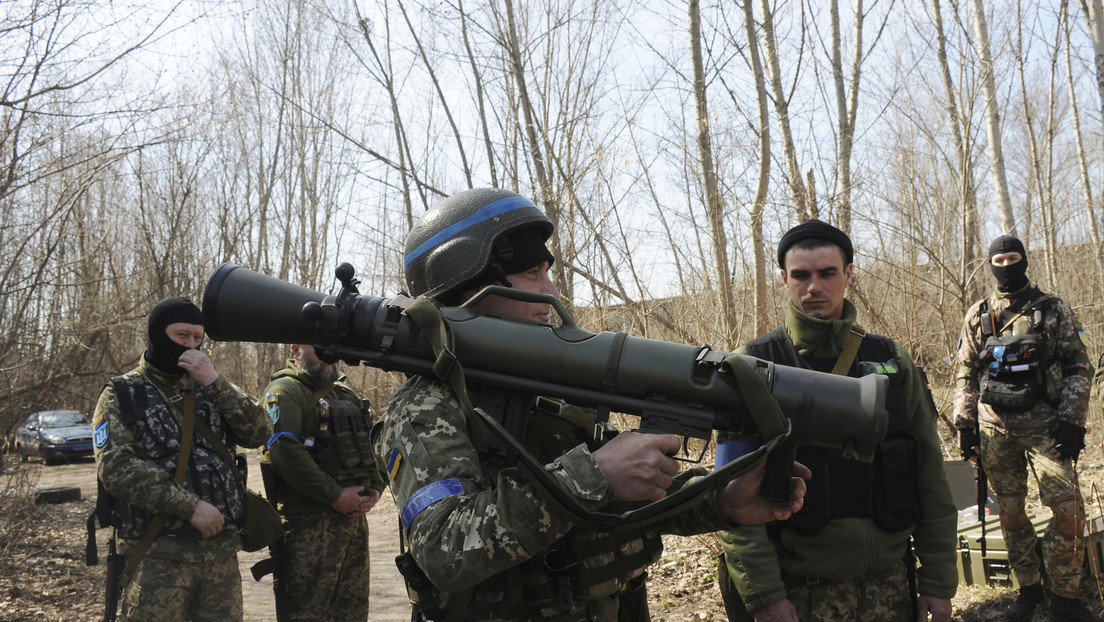 Bloomberg: Los aliados de Kiev están dispuestos a entrenar a los militares ucranianos en el uso de armas modernas de la OTAN