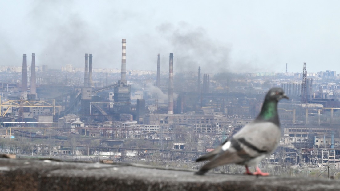 Rusia anuncia la apertura de un corredor humanitario para la salida de civiles de la planta Azovstal en Mariúpol