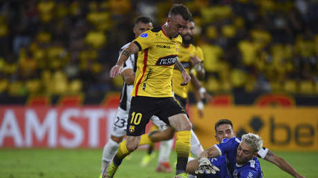 VIDEO: El argentino Damián 'Kitu' Díaz del Barcelona de Ecuador convierte un gol olímpico en la Copa Sudamericana y se viraliza en las redes