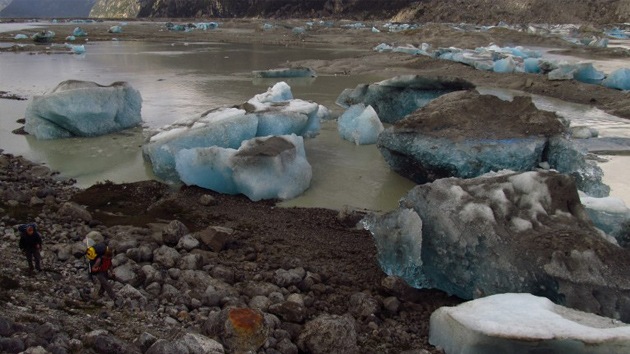 Fotos insólitas: un enorme lago chileno desaparece en una noche