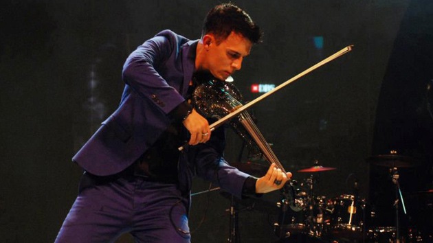 Video: Violinista inglés reconocido el 'súper hombre' más rápido del mundo