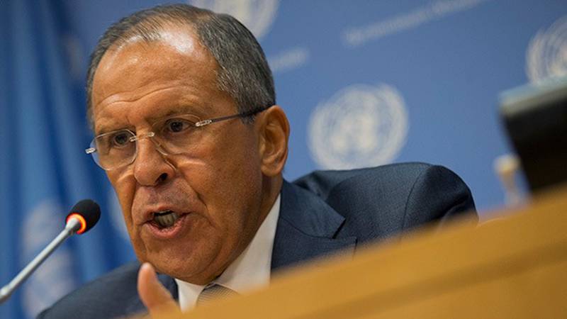 Canciller ruso: No hay tropas rusas en Ucrania - RT