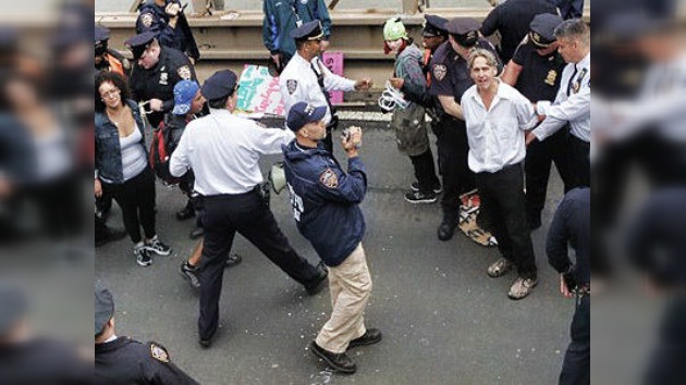 Los 'indignados' ya cuestan dos millones de dólares a la Policía de Nueva York