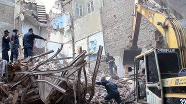 Se derrumba un edificio de once pisos en Egipto