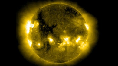 FOTO: Ave de "Plaza Sésamo" en fotos solares de la NASA