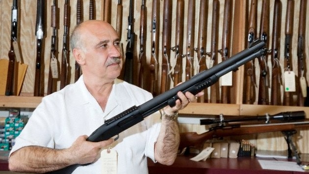 La masacre de Connecticut dispara la demanda de armas en EE.UU.