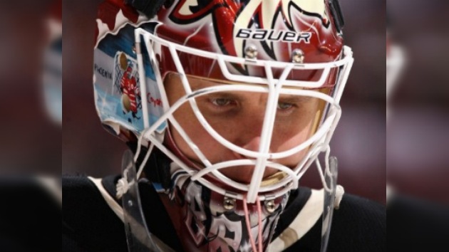 Ilya Bryzgálov se convierte el portero mejor pagado de la historia de la NHL