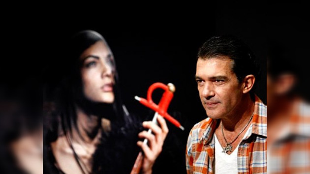 "Secretos sobre negro", primera exposición fotográfica de Antonio Banderas