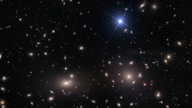 FOTO: Espectacular imagen de un cúmulo de galaxias