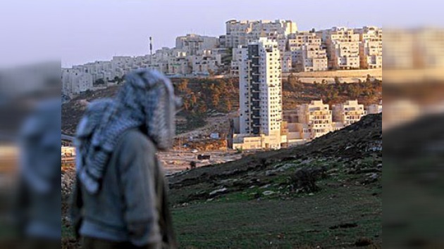 Playboy palestino condenado por fingir ser judío