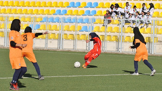 Echa a rodar la primera liga de fútbol femenino en Afganistán