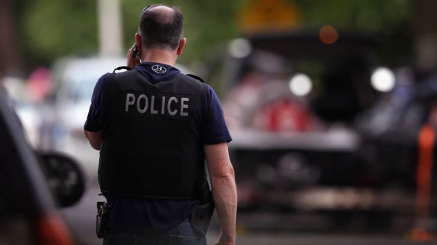 Policías de EE.UU. gasearon los genitales de una mujer en un cacheo al desnudo