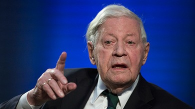 El excanciller alemán Schmidt: "Las sanciones de EE.UU. y la UE contra Rusia son una tontería"