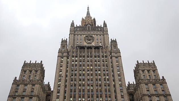 Rusia sanciona a 13 altos funcionarios de Canadá