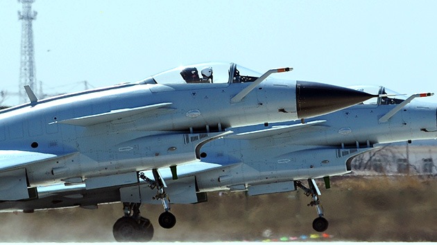 China crea una zona de defensa aérea sobre el área de las islas en disputa con Japón