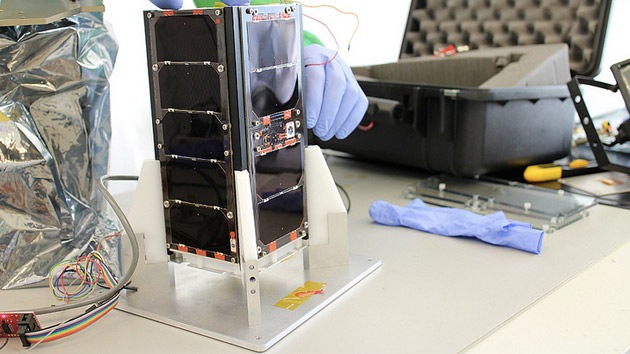 Video: El nanosatélite argentino Manolito fue puesto en órbita con éxito