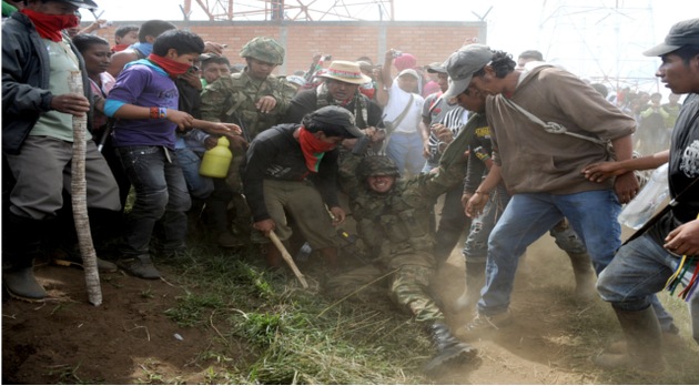El Gobierno colombiano deberá desalojar una base militar de territorio indígena
