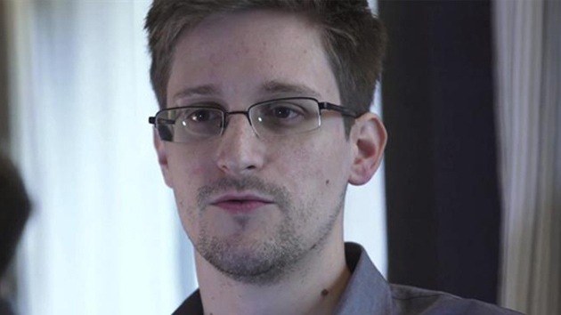 Rusia puede estudiar si concede asilo político al informador sobre espionaje en EE.UU.