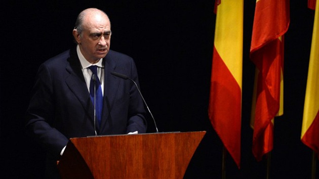 El gobierno de España quiere 'censurar' amenazas e insultos en las redes