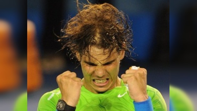 Nadal derriba a Federer y espera rival en la final del Abierto de Australia