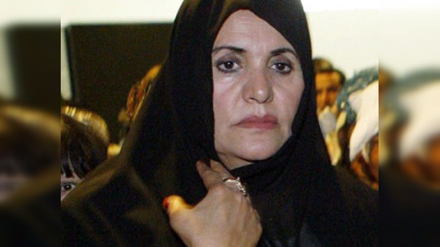 La esposa y tres hijos de Gaddafi están en Argelia