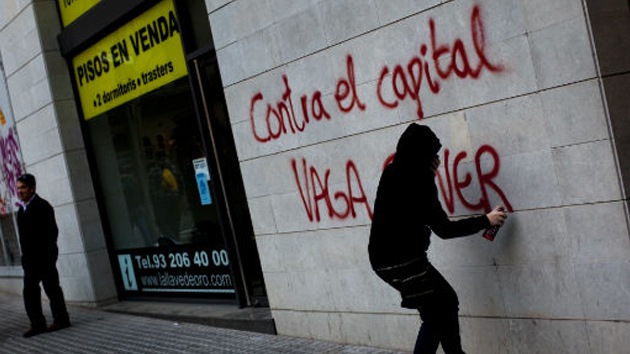 Christian Felber: "El neoliberalismo socava los valores básicos de la democracia"
