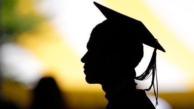 Gallup: Los colegios elitistas no son un boleto de oro para el bienestar y la felicidad