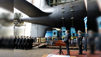 El último submarino de ataque ruso 'rompe aguas'