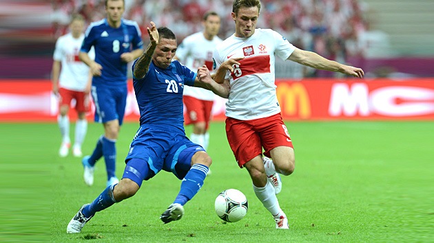 Polonia y Grecia firman tablas en la apertura de la Euro 2012