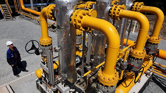 Rusia acuerda con China un adelanto de 25.000 millones de dólares por el gas