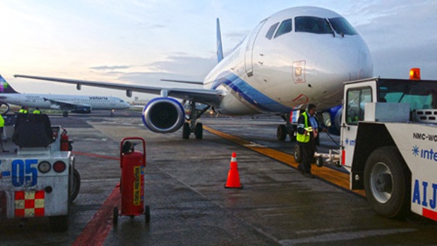 El ruso Superjet 100 recorre el cielo de México en sus primeros vuelos comerciales