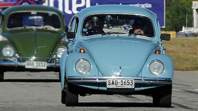 Mujica: "¿Llama la atención que ande en un autito viejo? El mundo está loco"