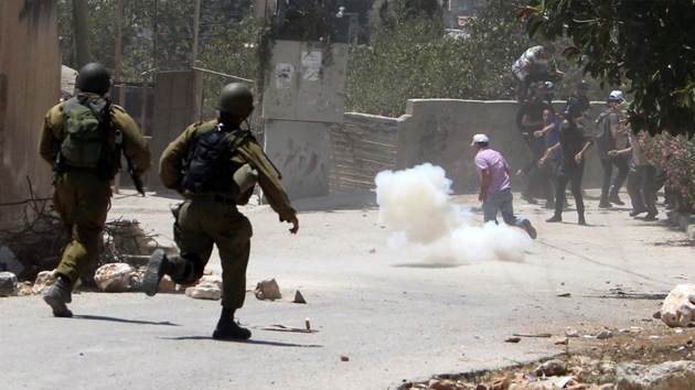 Militares israelíes matan a un palestino en un campamento de refugiados de Cisjordania