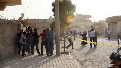 Turquía bombardea blancos sirios a 10 km de la frontera