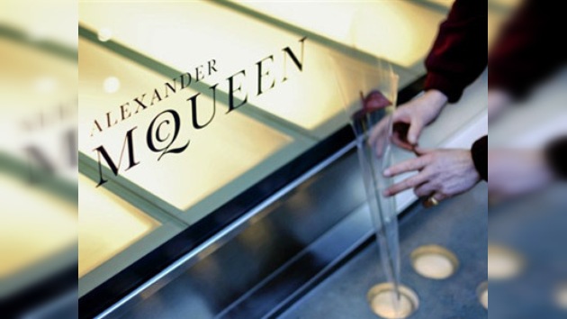 El mundo del diseño se despide de Alexander McQueen