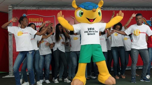 La FIFA rechaza cambiar nombre de mascota del Mundial 2014 pese al descontento