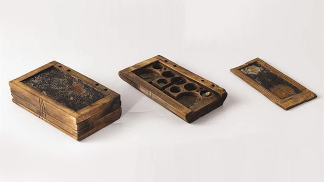 Hallan en Turquía un antecesor de las tabletas electrónicas de 8.500 años