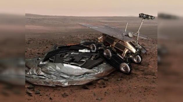 La NASA se aleja de Marte, Roscosmos calienta motores