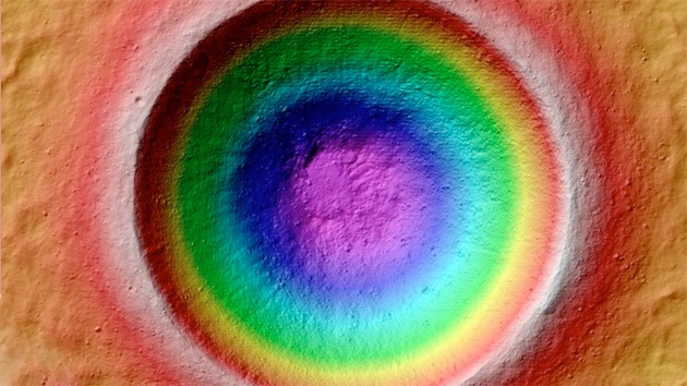 La NASA revela las cinco mejores fotografías de la superficie lunar