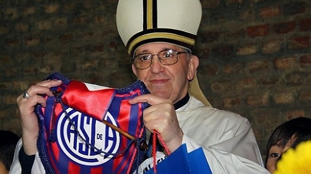 Francisco, el papa jesuita, asceta y futbolero que lee a Borges y a Dostoyevski