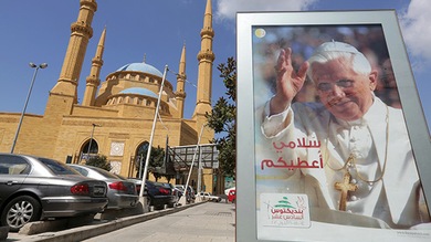 El papa Benedicto XVI llega al Líbano “con un mensaje de paz”