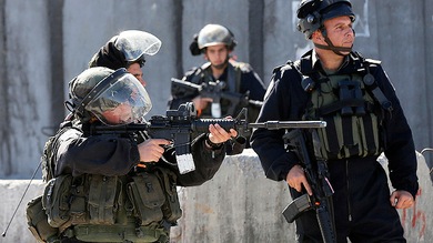 Un niño palestino pierde la visión a causa de disparos de las fuerzas israelíes