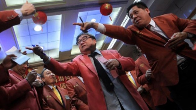 Las nueve medidas de China para 'destronar' al dólar estadounidense