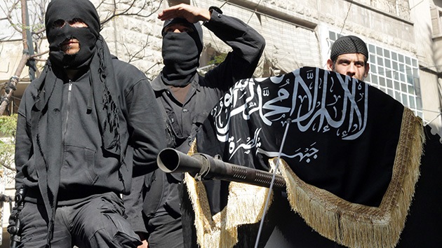 Miembros de Al Qaeda irrumpen en una boda siria y exigen quitar la música por "inmoral"
