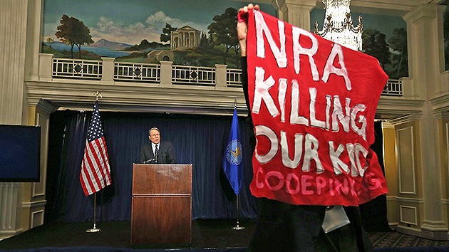 Masacre en Connecticut: La Asociación del Rifle culpa a los videojuegos de la violencia