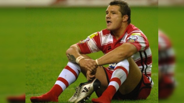 Jugador de rugby Terry Newton se suicida por suspensión