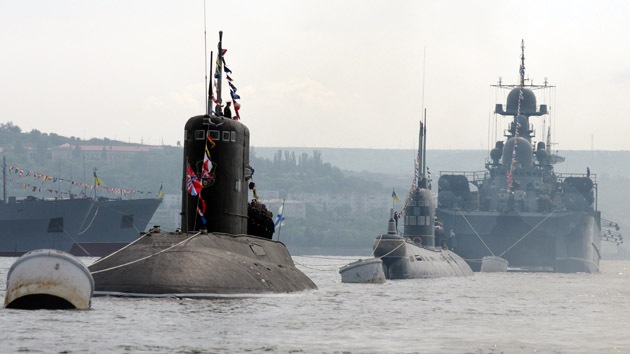 Izan la bandera rusa sobre la mayor parte de los buques militares de Ucrania en Crimea