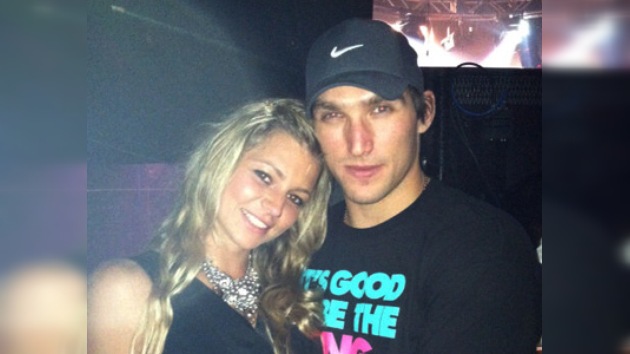 Amor entre palos de hockey y raquetas: Ovechkin confirma noviazgo con Kirilenko