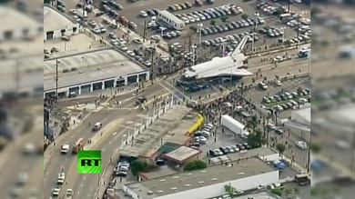 La última odisea del Endeavour: el shuttle se dirige al museo por las calles de Los Ángeles