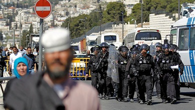 Las piedras y los gases vuelven al Monte del Templo en Jerusalén